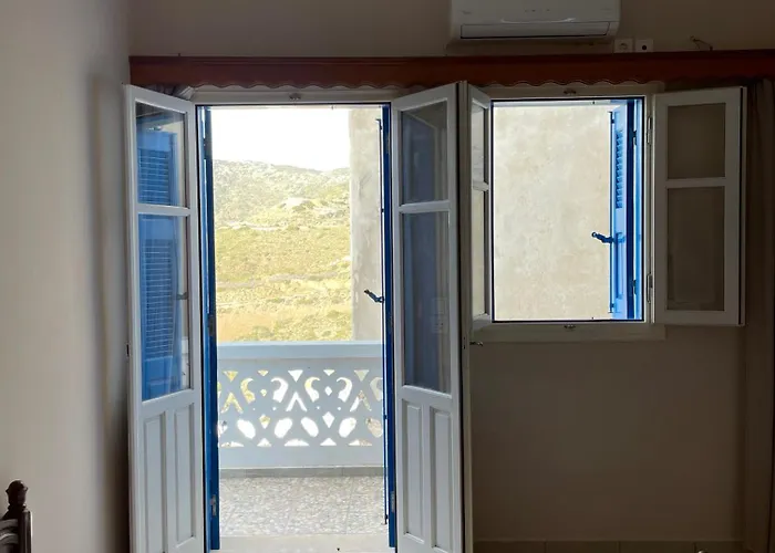 The Olive Tree 3* Olympos (Karpathos)